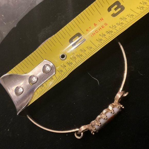 Vintage AVON flower bangle bracelet - Picture 4 of 4